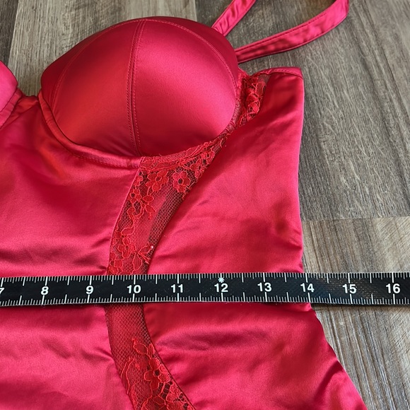 House of CB London Red Lace Satin Bustier Bodycon Dress Size Medium - Picture 9 of 16